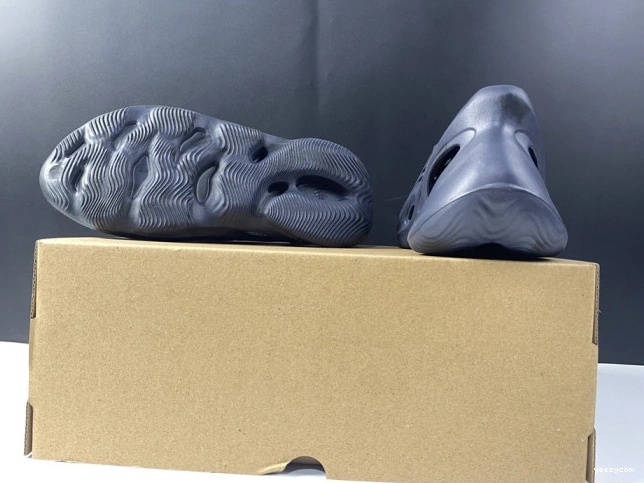 RNNR Foam Adidas Yeezy Blue GV7903 Mineral 0904